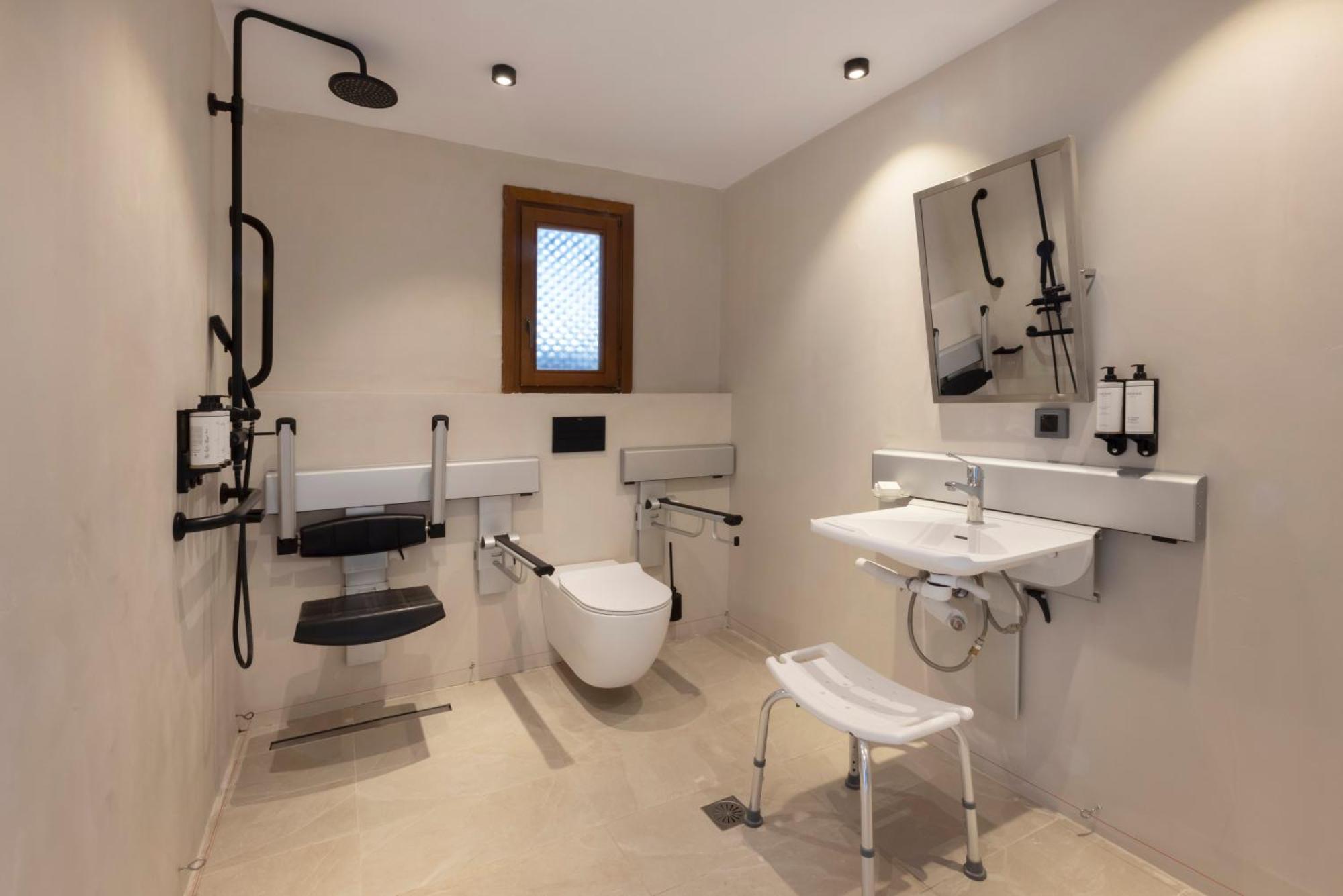 Lindian Village Rhodes,curio Collection 5* Lardos